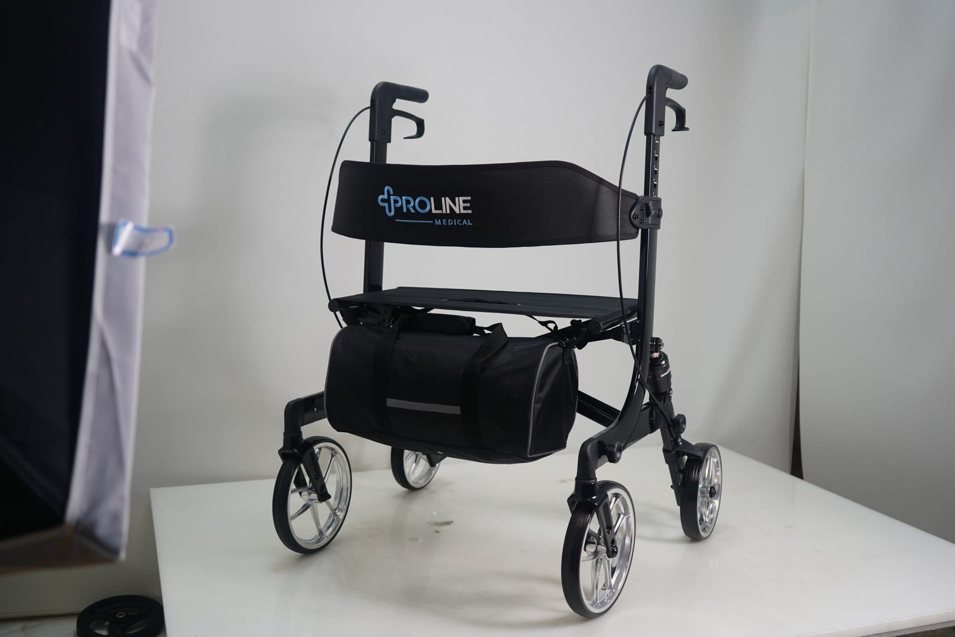 10” Deluxe Aluminum Euro Style Bariatric Rollator, 450Lb Weight Cap, Black, Red, White, Blue